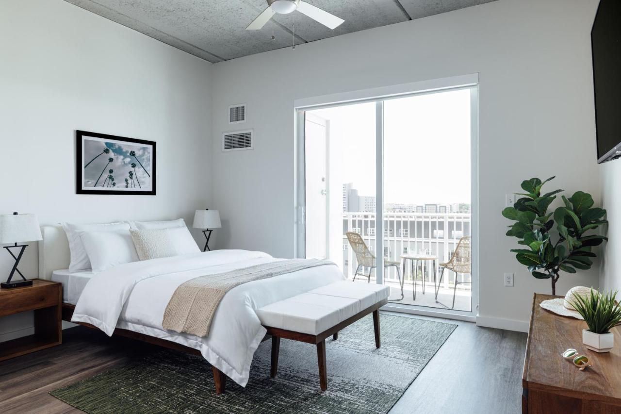Mint House St. Petersburg - Downtown Aparthotel Bagian luar foto