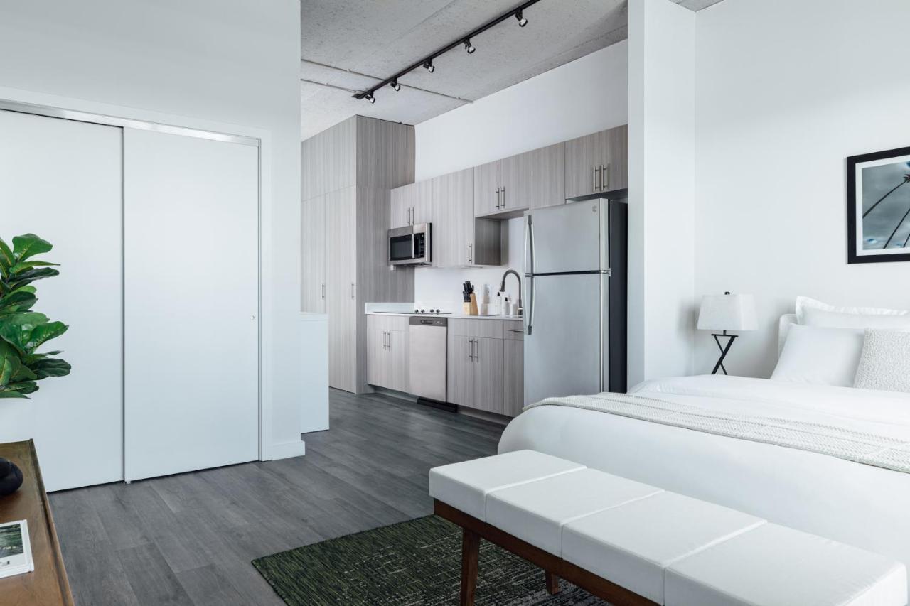 Mint House St. Petersburg - Downtown Aparthotel Bagian luar foto