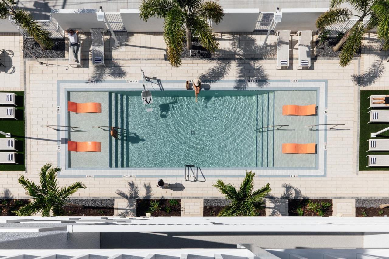 Mint House St. Petersburg - Downtown Aparthotel Bagian luar foto